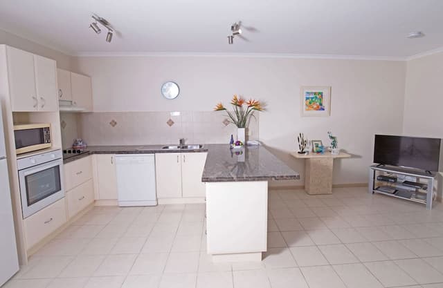 1 Bedroom Self Contained Unit