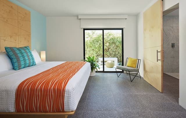 King Suite with One-Bedroom