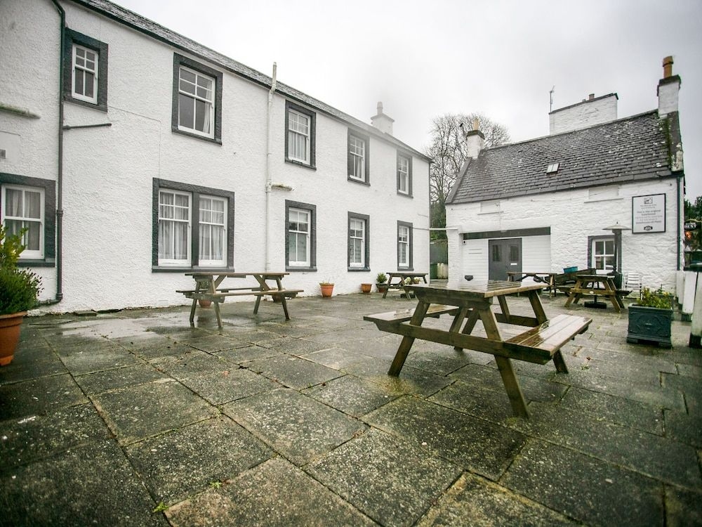 The Murray Arms Hotel1