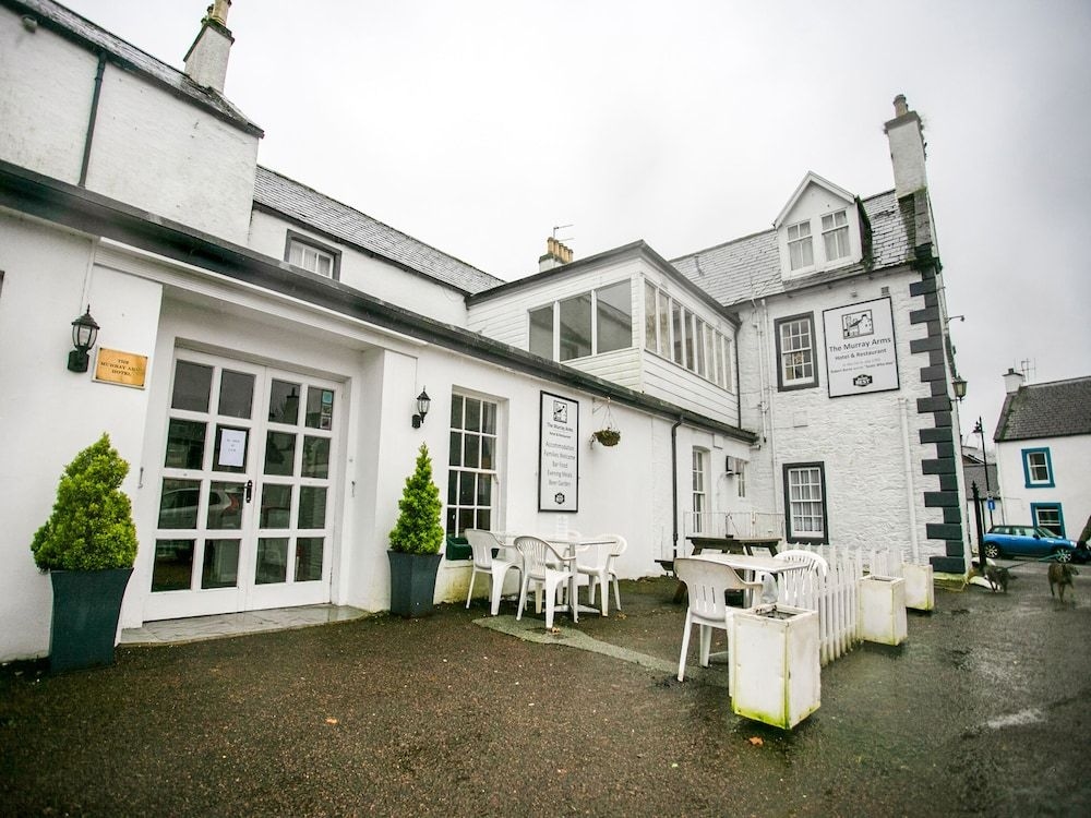 The Murray Arms Hotel4