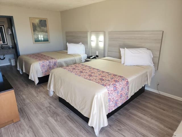 Classic Room, 2 Queen Beds