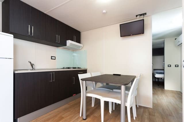 Mobile Home, 2 Bedrooms