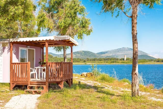 Mobile Home, 2 Bedrooms