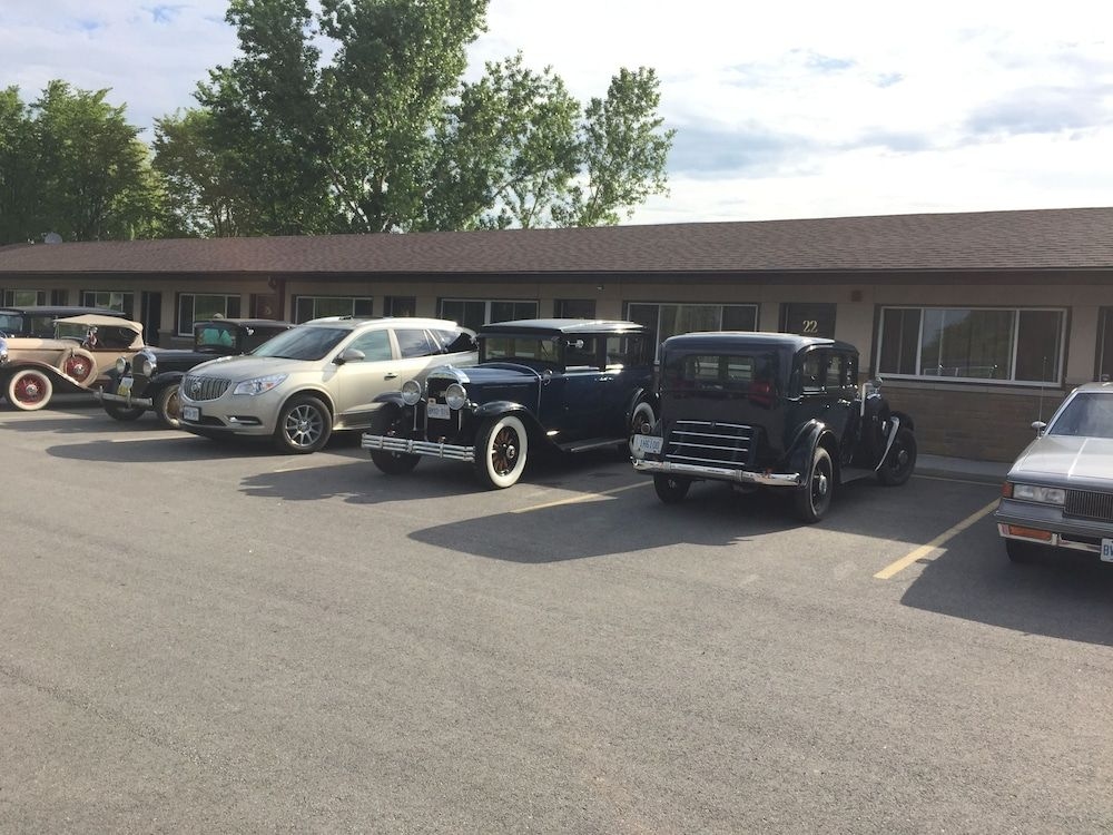 Masterson's Motel2