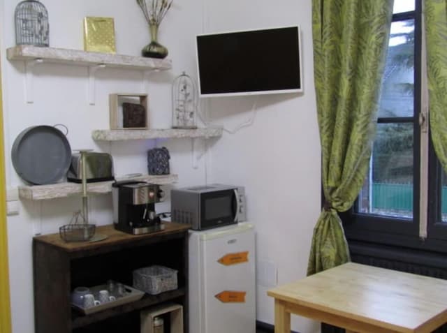 Economy Room