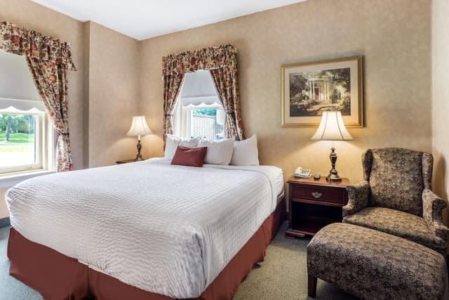 Standard Room, 1 King Bed, Non Smoking