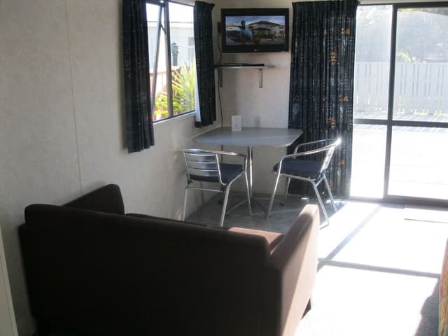 Deluxe Kitchen Cabin