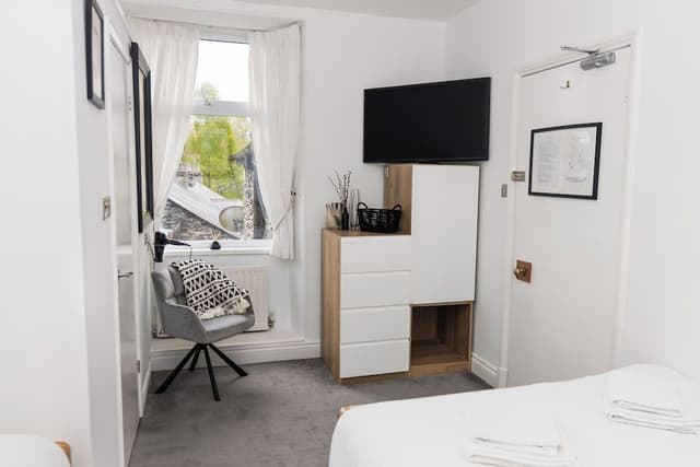 Family Triple Room, Multiple Beds, Non Smoking, Private Bathroom