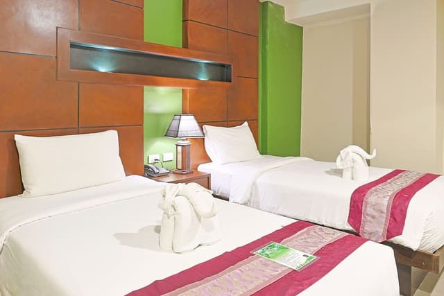 Deluxe Room, Bathtub