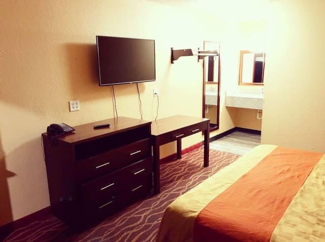Standard Room, 2 Queen Beds, Non Smoking