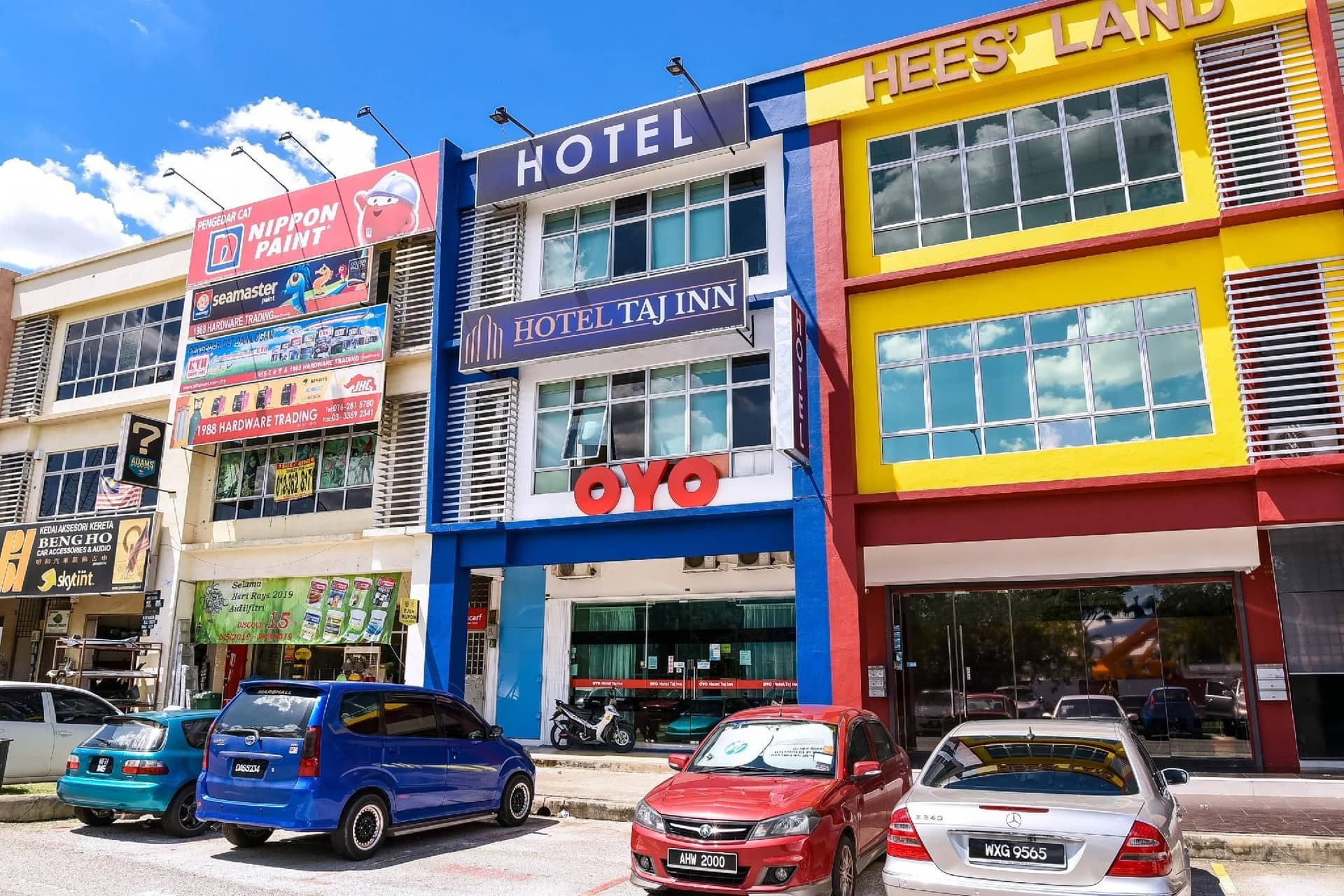 OYO 90282 Hotel Taj (seksyen 7) OYO 90282 Hotel Taj (seksyen 7)