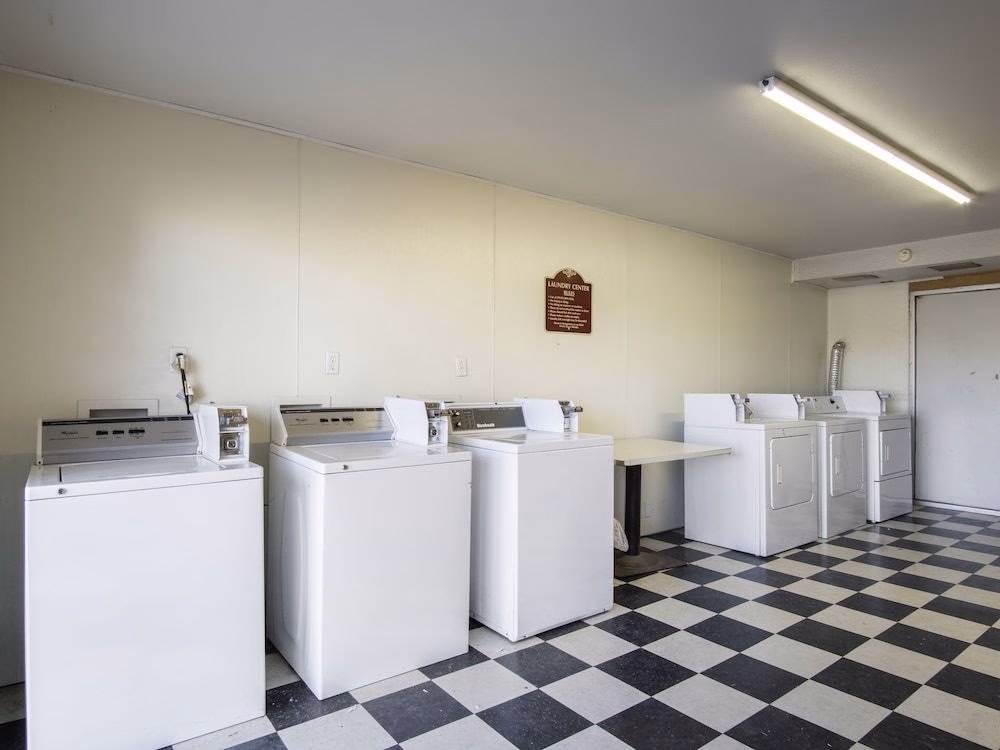 Nendels Inn & Suites3