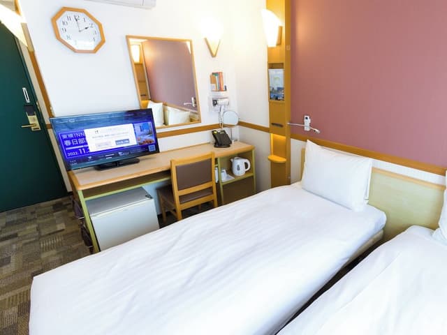 Economy Twin Room, Non Smoking