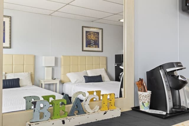 Two Double Room with Jetted Tub & Kitchenette