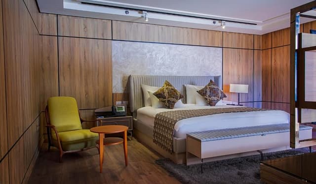 Royal Jacuzzi Suite with Sea View