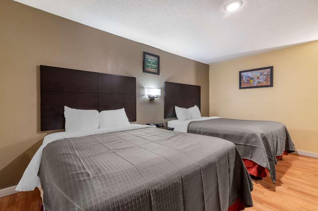 1 Queen Bed, Nonsmoking