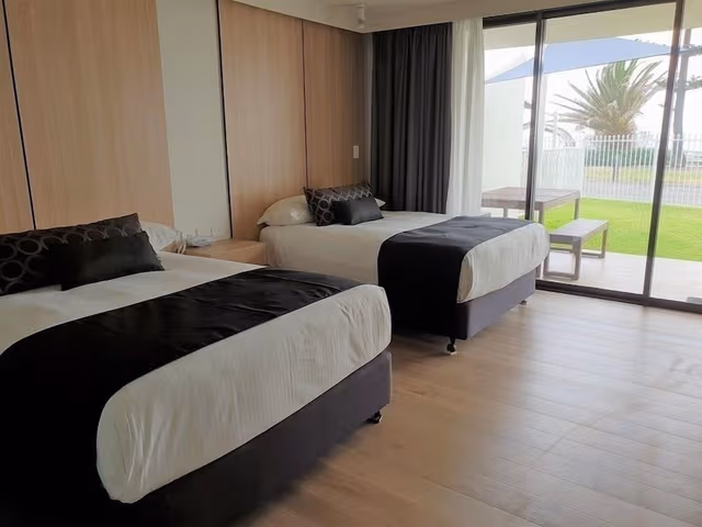 Courtyard Twin Double
