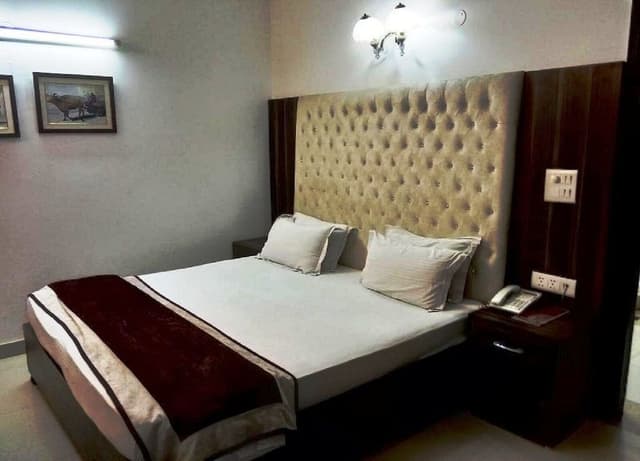 Executive Room