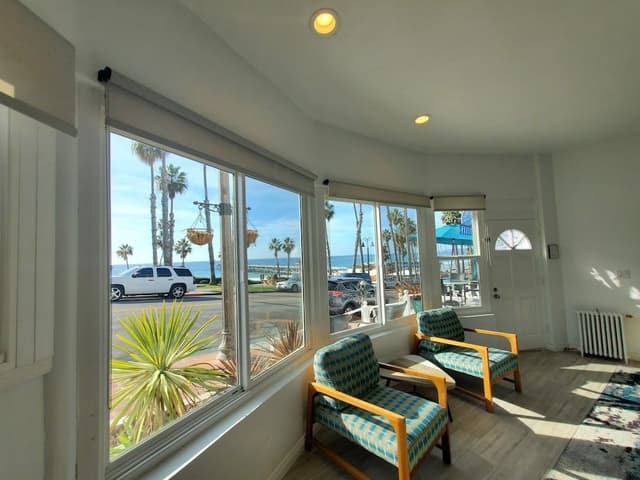 Superior Suite, 1 King Bed, Ocean View