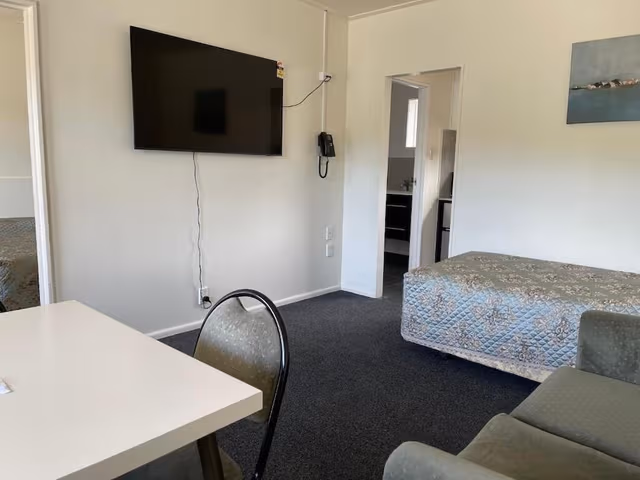 Standard Suite, 1 Bedroom, Non Smoking, Kitchenette