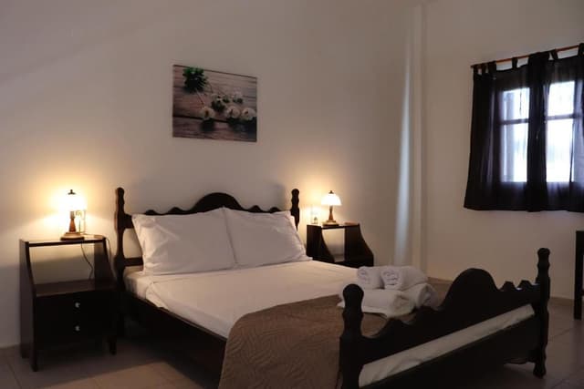 One-Bedroom Apartment (4 Adults)
