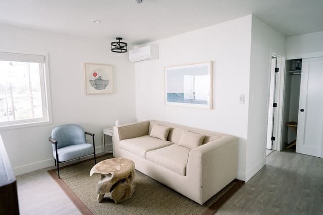 Peaceful Corner Ocean View King Room with Balcony