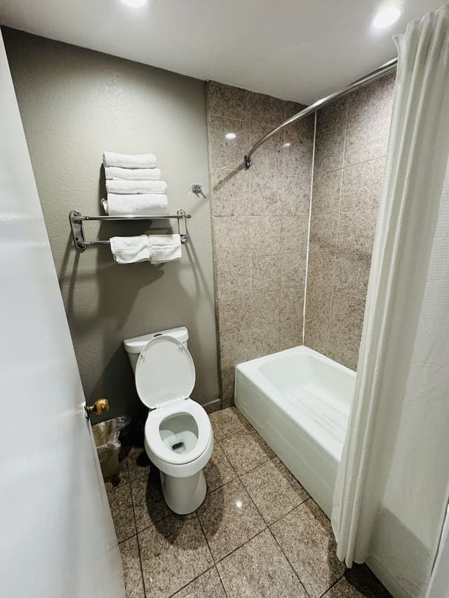 Room, 2 Queen Beds, Non Smoking