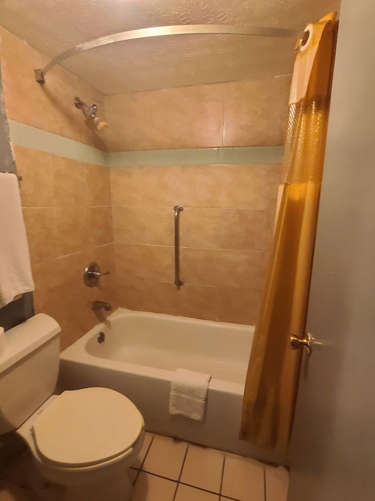 Garden Inn and Extended Stay4