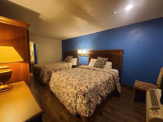 Double Room, 2 Queen Beds, Non Smoking
