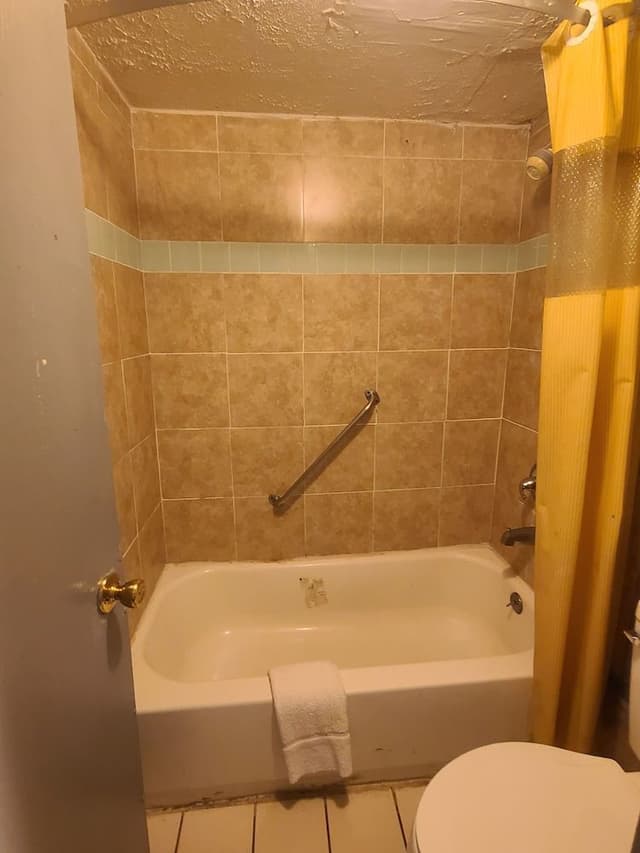 Double Room, 2 Queen Beds, Smoking