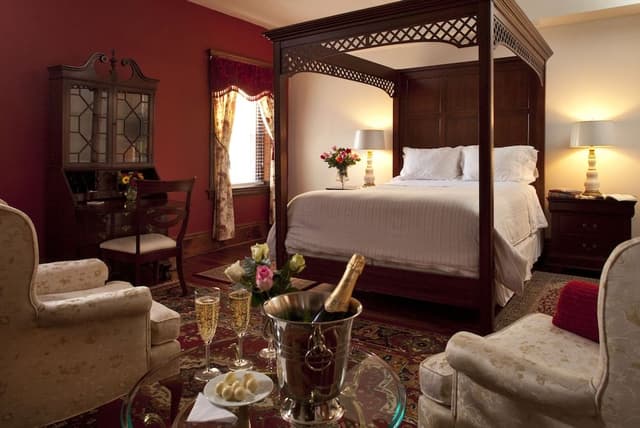 Room, 1 Queen Bed (403)