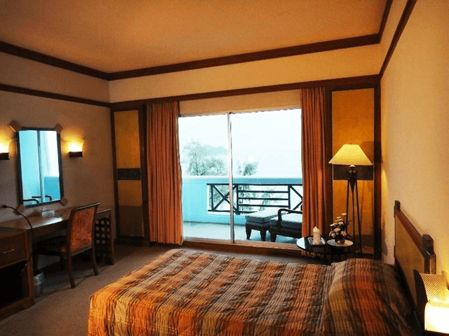 Deluxe Room Moutain view