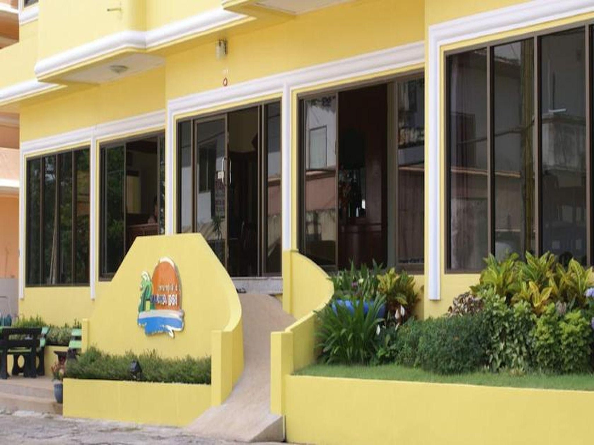 แหลมหญ้า อินน์ (Laemya Inn)2