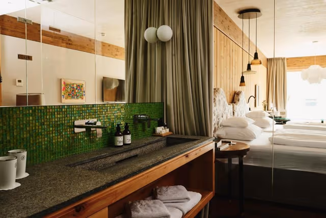 Loft Suite 3-7