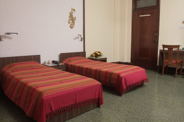 Deluxe Partial Sea View Balcony Room