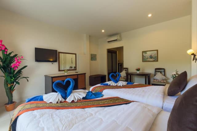 Standard Twin Room