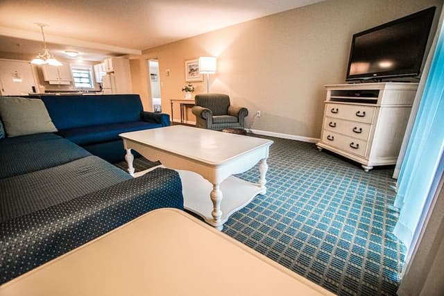 Traditional Townhome, 1 King Bed with Sofa bed