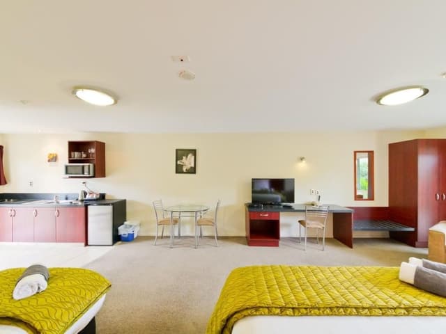 Executive Studio