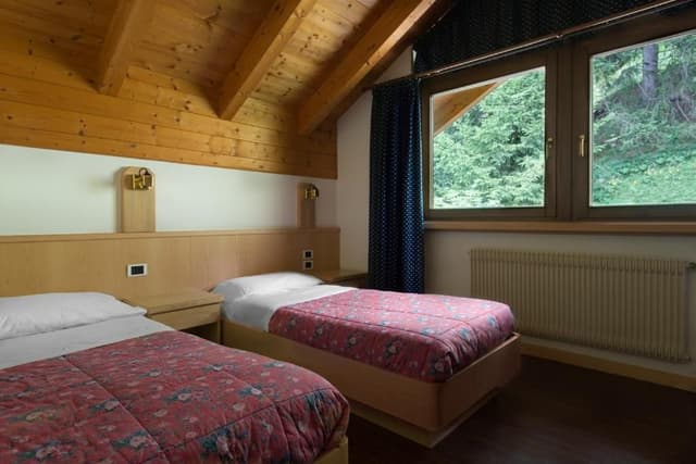 Two-Bedroom Apartment - Split Level