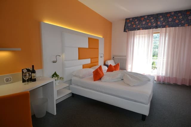 Standard Room, Balcony, Mountain View