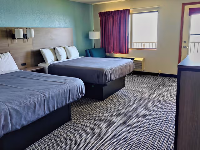 Standard Room, 2 Queen Beds, Balcony, Lake View