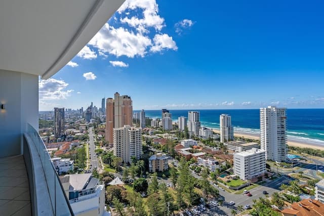 3 Bedroom Sub Penthouse - Ocean Views
