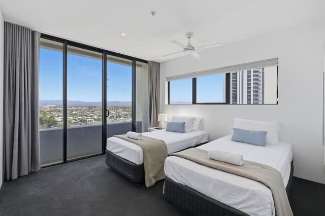 3 Bedroom 2 Bathroom - Ocean Views