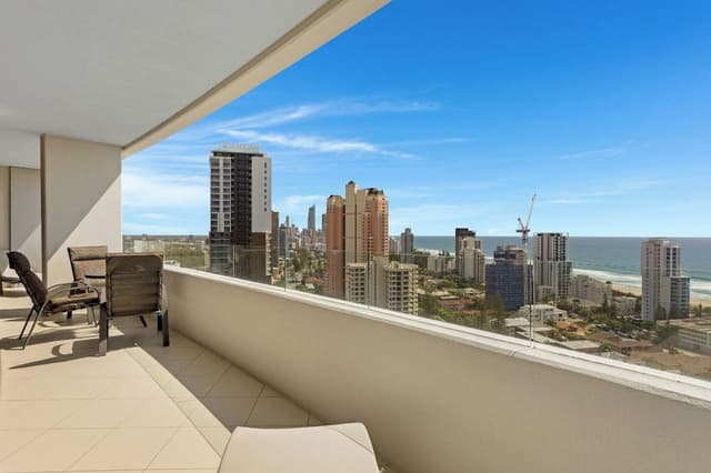 3 Bedroom Sub Penthouse - Ocean Views