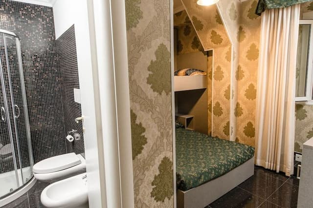 Triple Room, Ensuite