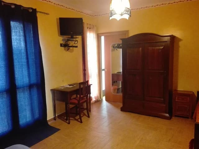 Triple Room