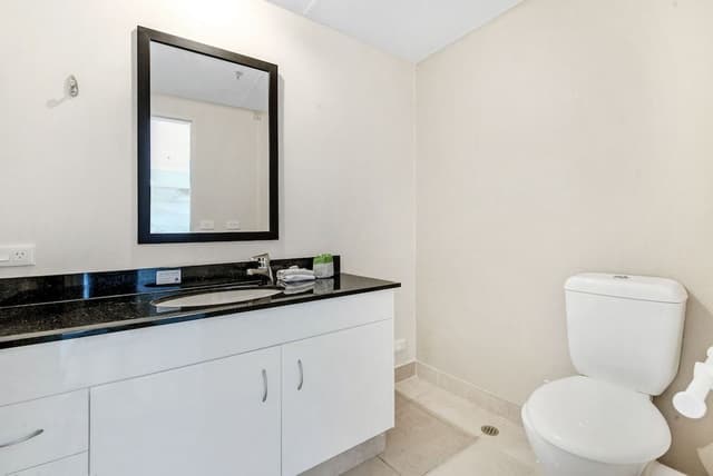 Penthouse, 3 Bedrooms Unit 3303