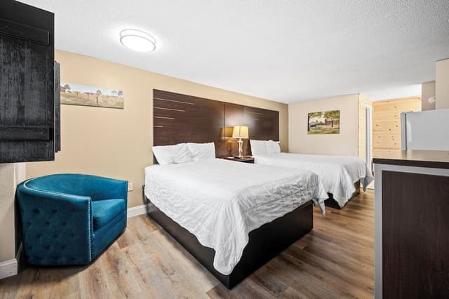 Room, 2 Queen Beds