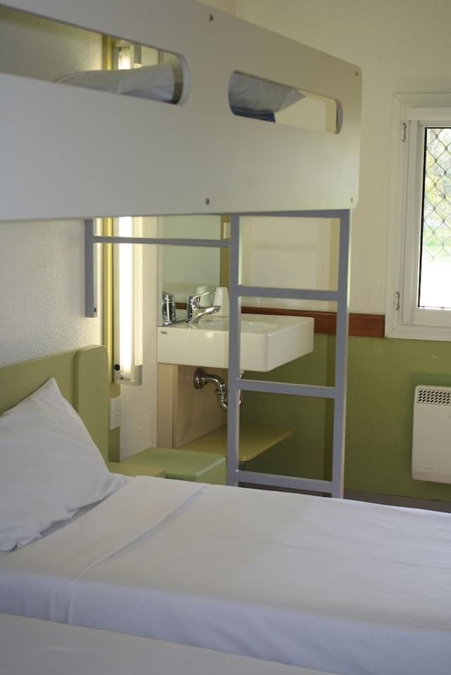 Room, 3 Twin Beds