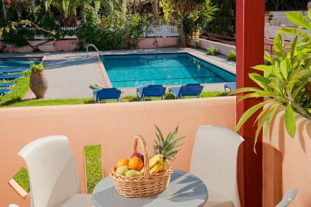Deluxe Triple Room with Pool View